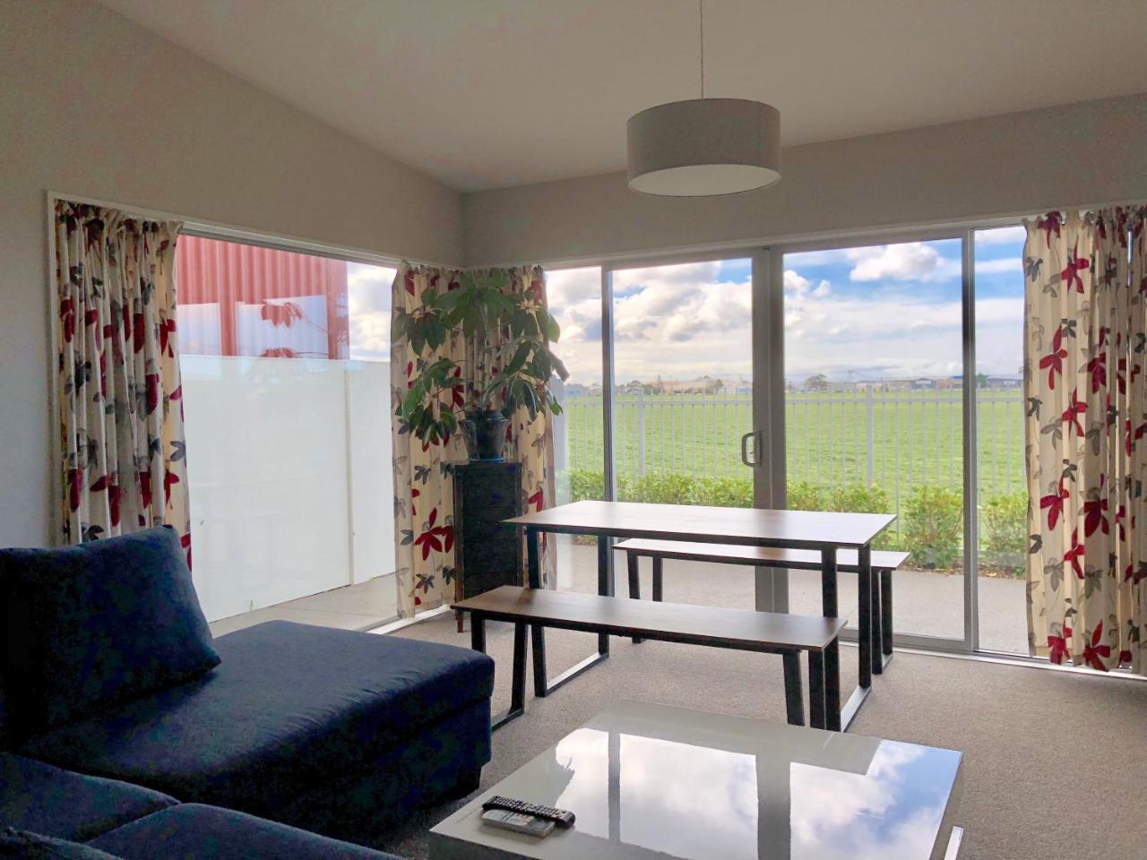 Lovely, Sunny, Home Sweet Home Christchurch Exteriör bild