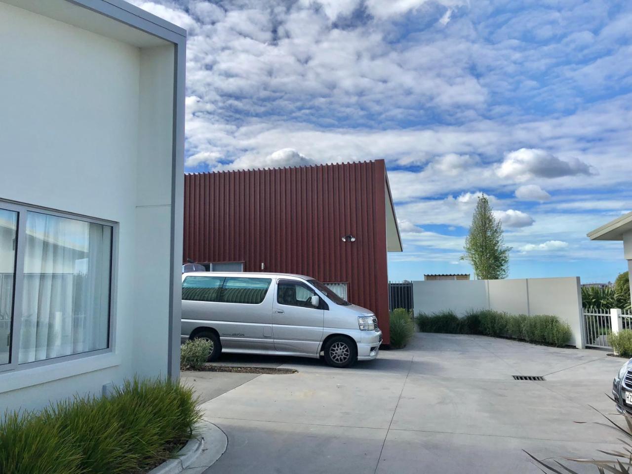 Lovely, Sunny, Home Sweet Home Christchurch Exteriör bild