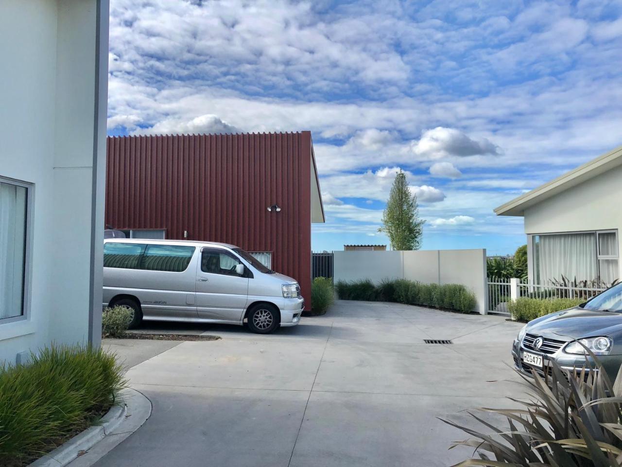 Lovely, Sunny, Home Sweet Home Christchurch Exteriör bild